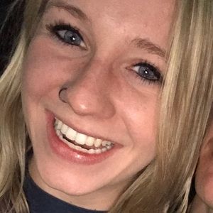 Meet your Posher, Abby